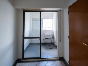 DEPARTAMENTO EN VENTA 3 DORMITORIOS COCHERA CENTRO