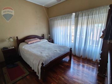 Venta casa 6 ambientes en J. L. Suarez garage