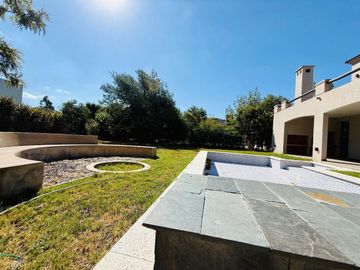 Casa VENTA pileta 6 ambientes B. Bermudas Pilar