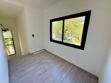 Casa VENTA pileta 6 ambientes B. Bermudas Pilar