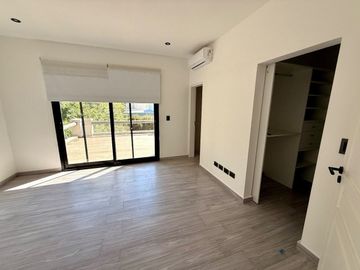 Casa VENTA pileta 6 ambientes B. Bermudas Pilar
