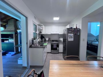VENTA DUPLEX 3 AMBIENTES + PLAY Y COCHERA VICTORIA