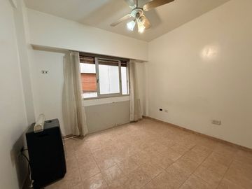 Venta dpto 2 ambientes DEVOTO