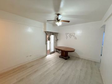 Venta dpto 2 ambientes DEVOTO
