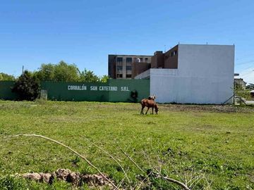 LOTE EN VENTA DE 1600M2 EN BERAZATEGUI