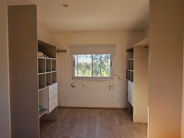 Casa en venta con pileta en San Matias amueblada