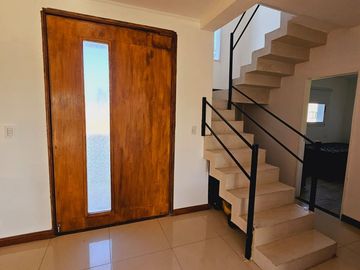 Casa en venta con pileta en San Matias amueblada