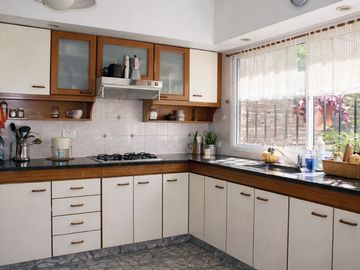 Venta casa de 4 ambientes en dos plantas