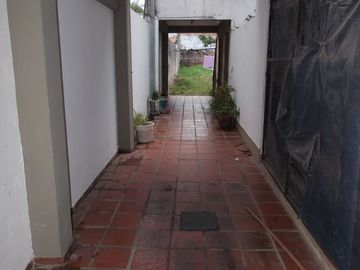 TERRENO INTERNO Y COCHERA EN BARRIO ROMA