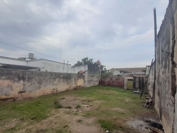TERRENO INTERNO Y COCHERA EN BARRIO ROMA
