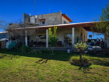 VENTA CASA 4 DORMITORIOS BIALET MASSE