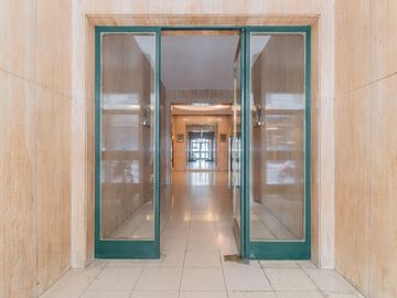 VENTA MONOAMBIENTE CON BALCON EN TRIBUNALES