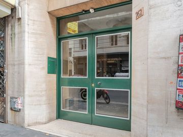 VENTA MONOAMBIENTE CON BALCON EN TRIBUNALES
