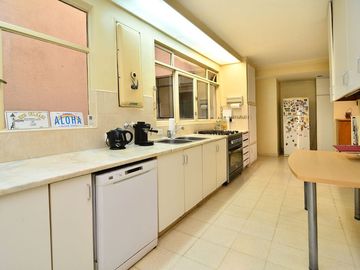 Alquiler 4 amb. cochera SIN MUEBLES Barrancas
