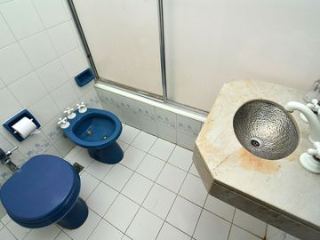 Alquiler 4 amb. cochera SIN MUEBLES Barrancas