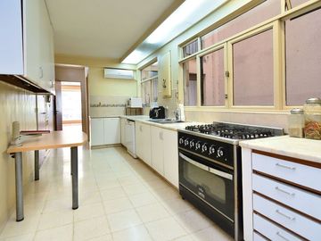 Alquiler 4 amb. cochera SIN MUEBLES Barrancas
