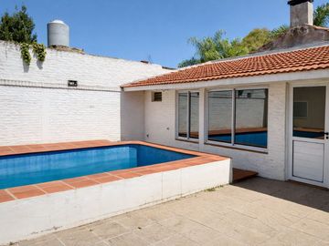 VENTA CASA 4 AMBIENTES ADROGUE + DEPARTAMENTO 4 AM