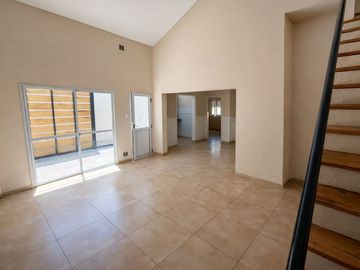 VENTA CASA 4 AMBIENTES ADROGUE + DEPARTAMENTO 4 AM