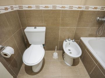 VENTA CASA 6 AMB CON JARDIN Y TERRAZA V. URQUIZA
