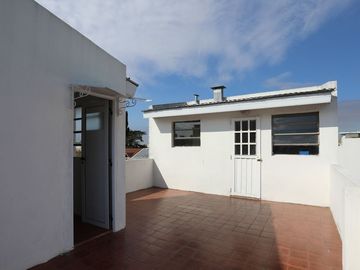 VENTA CASA 6 AMB CON JARDIN Y TERRAZA V. URQUIZA