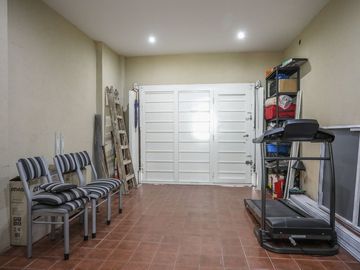 VENTA CASA 6 AMB CON JARDIN Y TERRAZA V. URQUIZA
