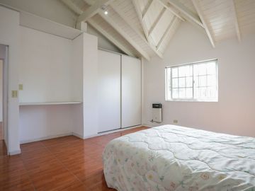 VENTA CASA 6 AMB CON JARDIN Y TERRAZA V. URQUIZA