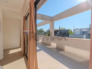 Venta casa con jardin y pileta en la Josefina