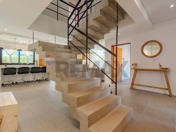 Venta casa con jardin y pileta en la Josefina