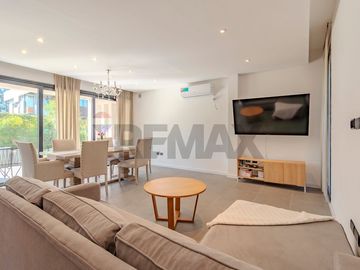 Venta casa con jardin y pileta en la Josefina