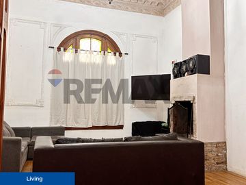 Casa en Venta 4 Dorm, cochera, jardín y terraza