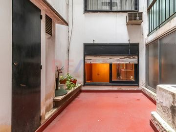 Venta 4 ambientes y gran patio Recoleta