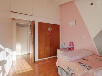 CASA 4 AMB CON QUINCHO Y PILETA EN CIUDAD EVITA
