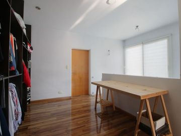 CASA 4 AMB CON QUINCHO Y PILETA EN CIUDAD EVITA