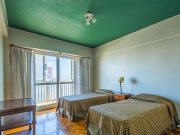 VENTA DEPTO  3 AMB  RECOLETA COCHERA BALCON DEPEND