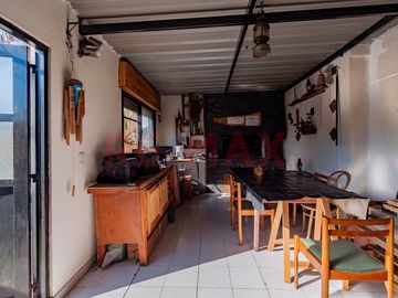 VENTA CASA 6 AMB. MUCHO SOL 3 COCHERAS PADUA SUR