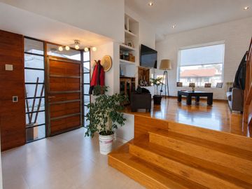 CASA CON PILETA Y QUINCHO COLINAS DE PERALTA RAMOS