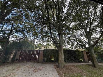 VENTA CASA 4 AMBIENTES PILETA PARRILLA GROSELLAR