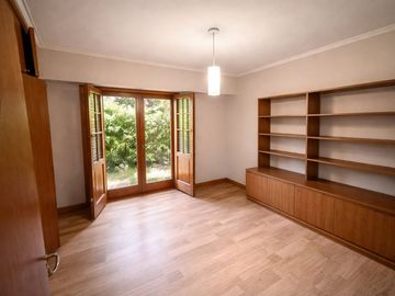 VENTA CASA 4 AMBIENTES PILETA PARRILLA GROSELLAR