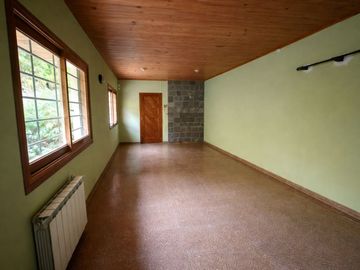 VENTA CASA 4 AMBIENTES PILETA PARRILLA GROSELLAR