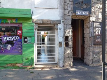 Venta ph 90 m2 cubiertos a reciclar, Chauvin