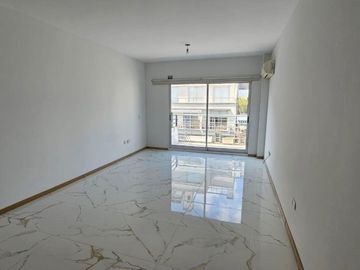 Venta Monoambiente Luminoso con Balcon en Belgrano