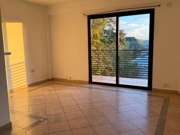 Departamento de 1 dormitorio con cochera.