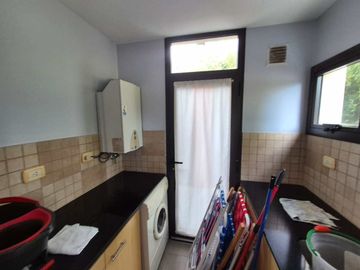 VENTA CASA HARAS DEL SUR 1 CON PILETA LOTE 2050 M2