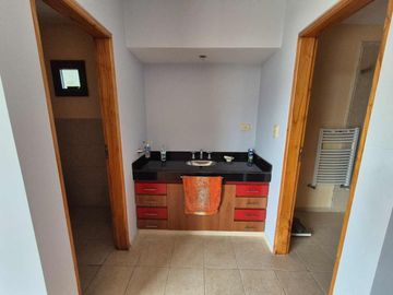 VENTA CASA HARAS DEL SUR 1 CON PILETA LOTE 2050 M2