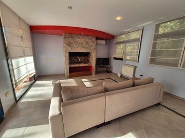 VENTA CASA HARAS DEL SUR 1 CON PILETA LOTE 2050 M2