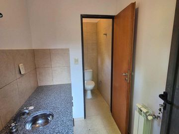 VENTA CASA HARAS DEL SUR 1 CON PILETA LOTE 2050 M2