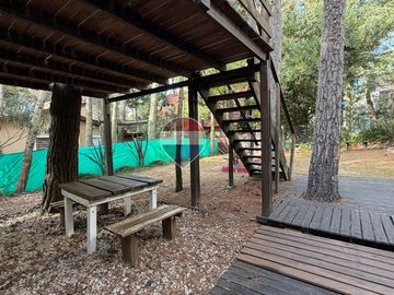 VENTA CASA TRES AMBIENTES EN MAR AZUL