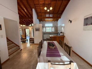 Casa venta Mar Azul 3 ambientes cerca del mar