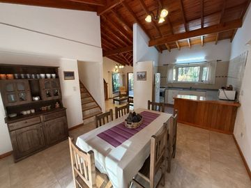 Casa venta Mar Azul 3 ambientes cerca del mar