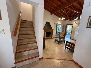 Casa venta Mar Azul 3 ambientes cerca del mar